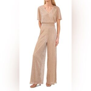 Halogen®
V-Neck Flutter
Sleeve Wide Leg
Plissé Jumpsuit